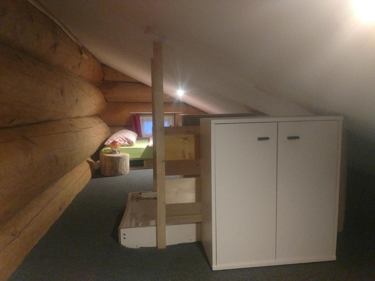 Ferienwohnungen Blockhaus - Zwergenhaeusl Grünau im Almtal 外观 照片